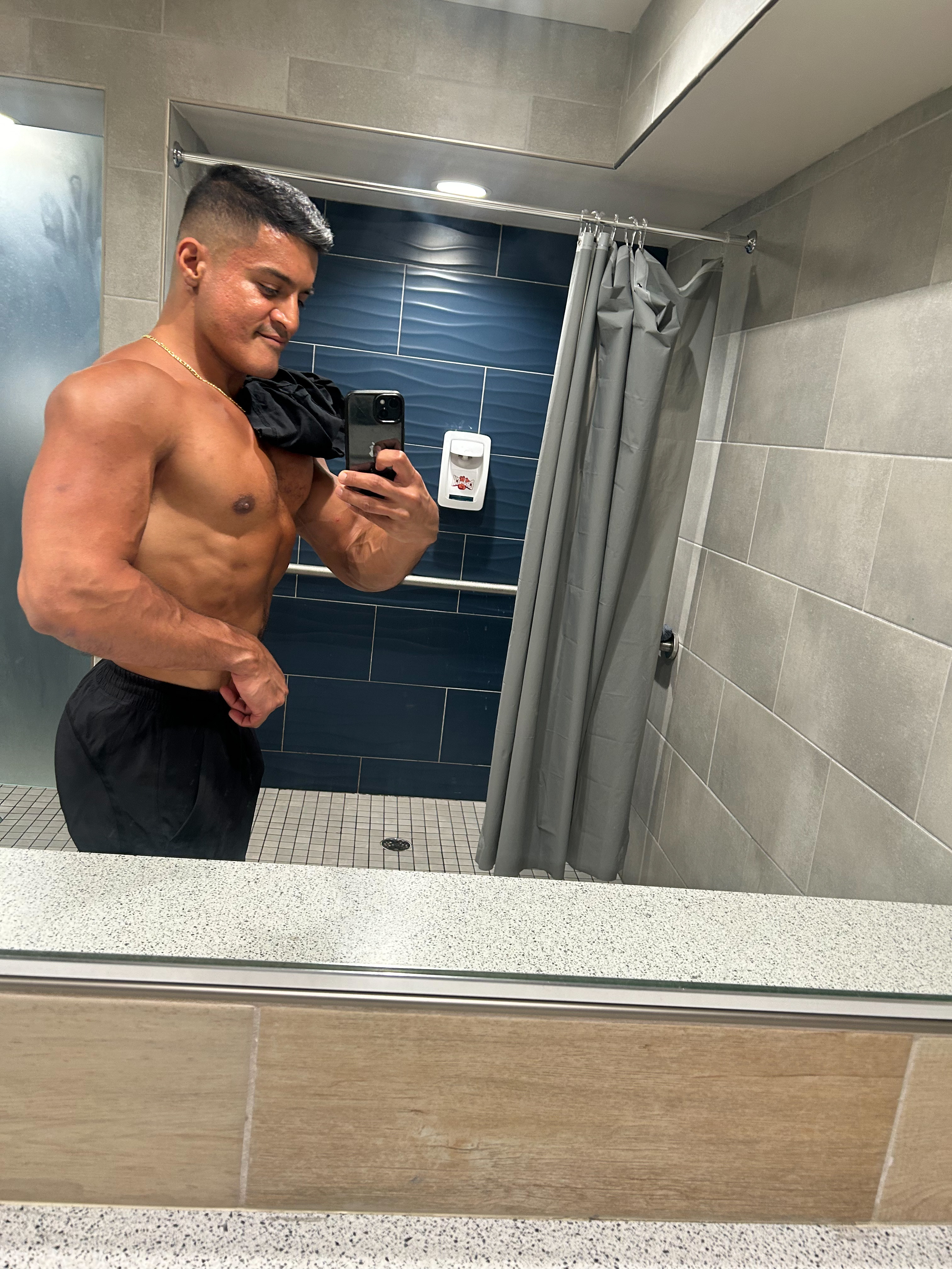 Karamat — peak physique